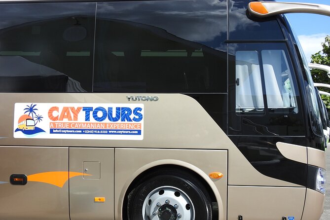 Airport Transfer to West Bay Accommodations (GCM)-Round Trip - The important weakness: communication during delays