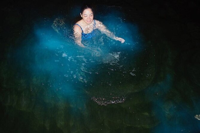 Grand Cayman Bioluminescence Adventure - The moon phase and weather matter more than usual