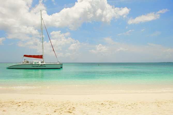 Grand Cayman Kittiwake and Reef Sail - Getting to the catamaran at Seven Mile Beach