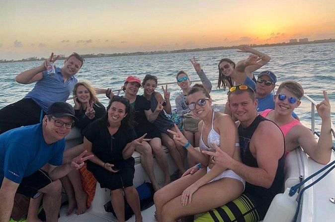 Night Bioluminescence Snorkel Tour - The crew makes a difference in the dark