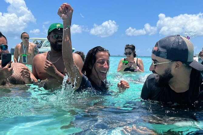 Private Boat Charter in Cayman Islands - A private way to see the North Sound