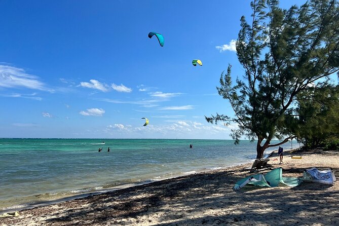 Private E-Bike Adventure in the Cayman Islands - Seven Mile Beach: a scenic introduction