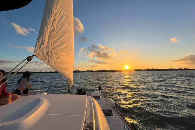 Private Luxury Catamaran Tour to Stingray City and Snorkel - Reef snorkeling, Rum Point, or Kaibo