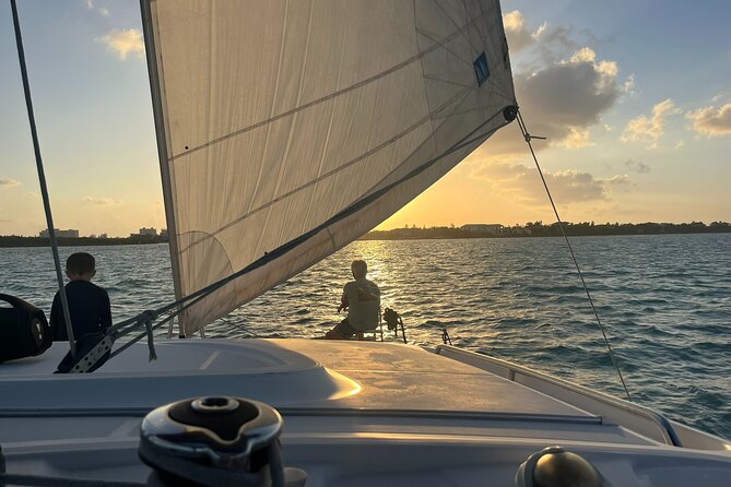 Private Luxury Catamaran Tour to Stingray City and Snorkel - What the four-hour schedule feels like