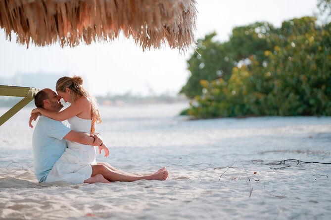 Private Vacation Photoshoot with Photographer in Grand Caymen - What the Grand Cayman photo session is really like