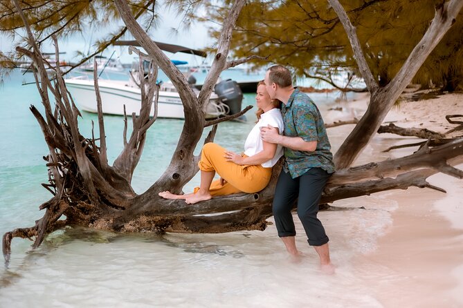Private Vacation Photoshoot with Photographer in Grand Caymen - The value of $166.78 per person