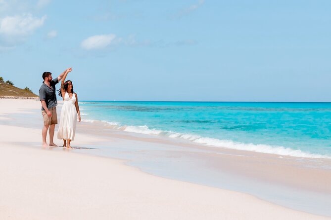 Private Vacation Photoshoot with Photographer in Grand Caymen - Who will get the most from this experience