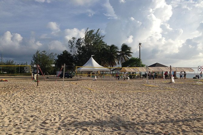 Seven Mile Beach Getaway - Seven Mile Beach and its soft white sand