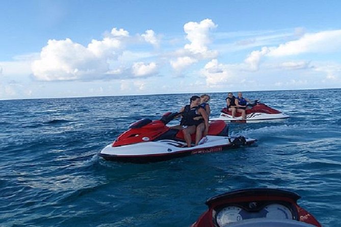 Seven Mile Beach Getaway - What the strongest guide service adds