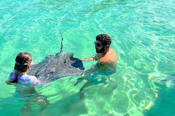 Stingray City and Snorkeling Private Charter - Meeting up and planning around a cruise ship