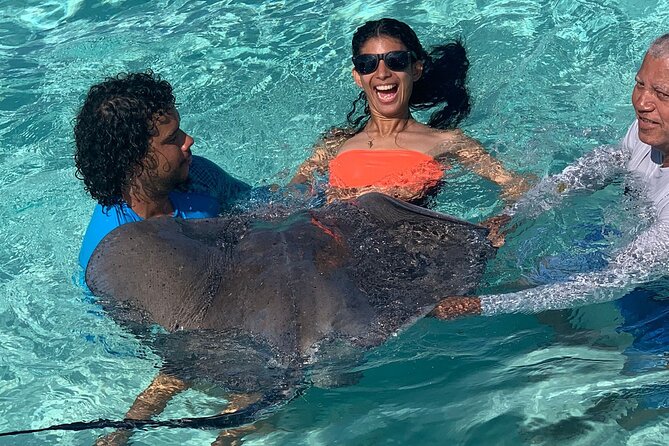 StingrayCity ,Coral Garden & Starfish Tour. - How the shared boat affects your day